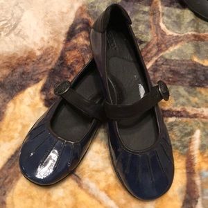 Born brand Blue Mary Jane